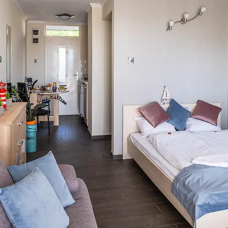 Apartment Siraly Apartman
